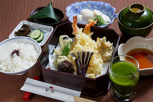 Tempura Set Meal (Example of the Banquet Course) 
